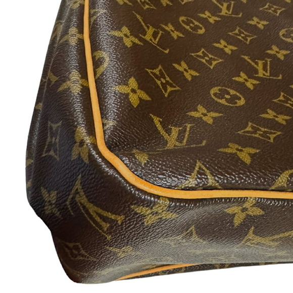 LOUIS VUITTON Brown Monogram Canvas Shoulder Bag - Picture 6 of 8